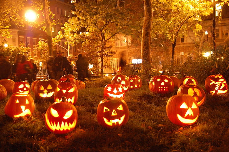 jack-o-lantern decor lot, Halloween, pumpkin, city, holiday, night