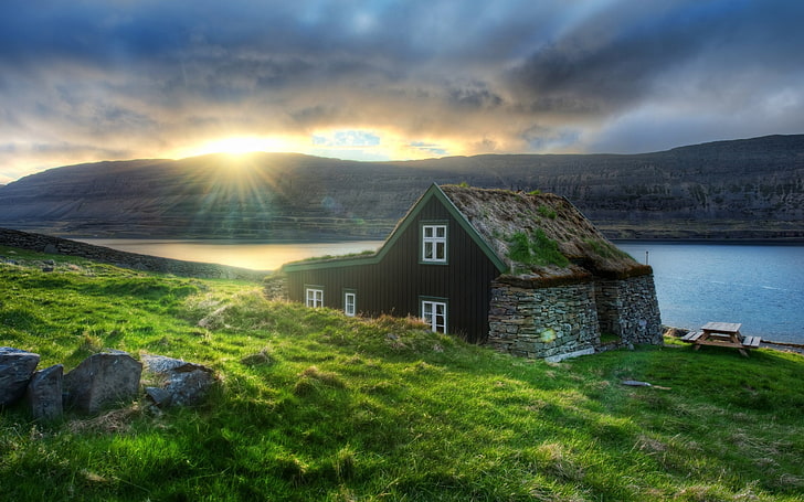 brown and green wooden house, iceland, stones, decline, lake, HD wallpaper