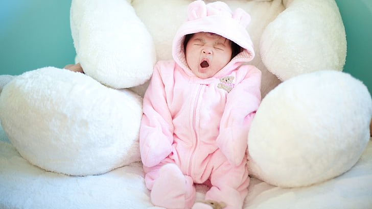 baby wearing pink zip-up footie pajama, Cute Baby, Asian Baby, HD wallpaper