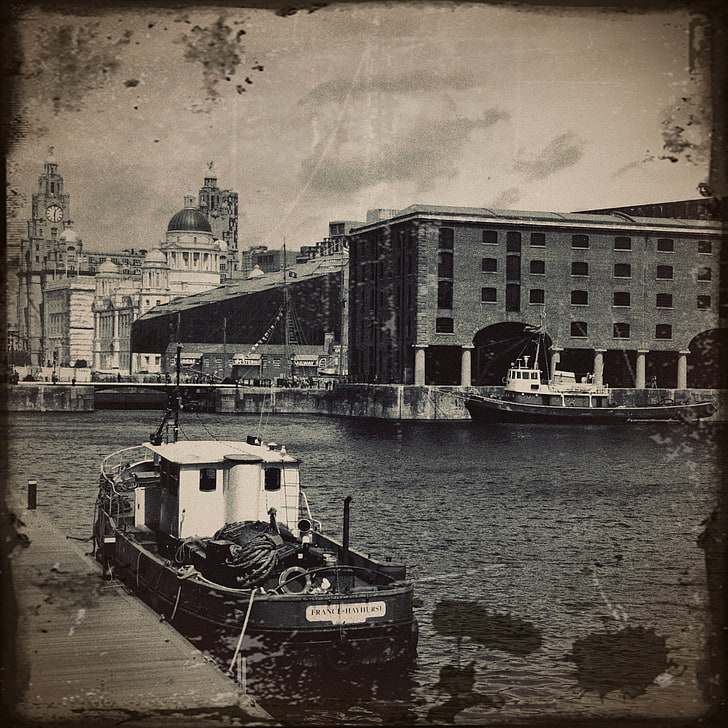concrete building photo, ship, Liverpool, monochrome, dock, England