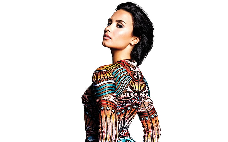 Demi Lovato, makeup, brunette, tress hairstyle, white background, HD wallpaper