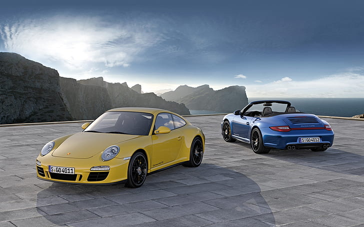 Porsche 911 Carrera 4 GTS Duo