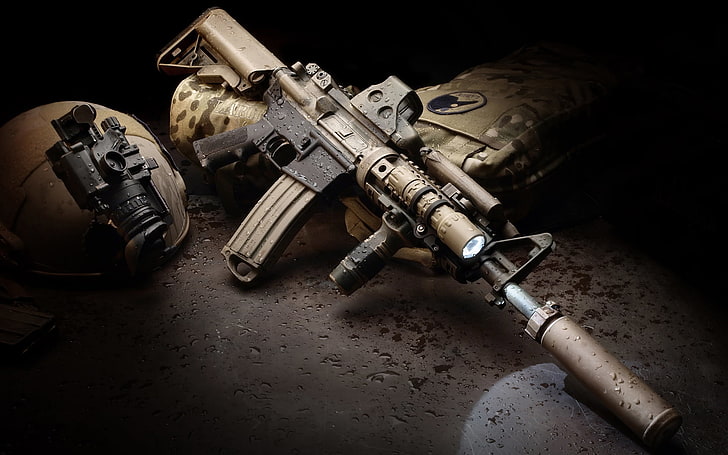 gray and brown M4 rifle, drops, machine, flashlight, helmet, muffler