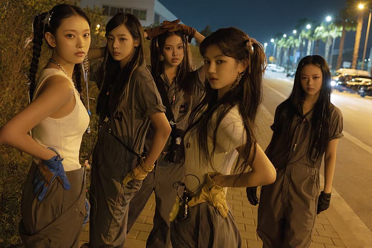New Jeans, Korean, group of women, outdoors, women outdoors, HD wallpaper