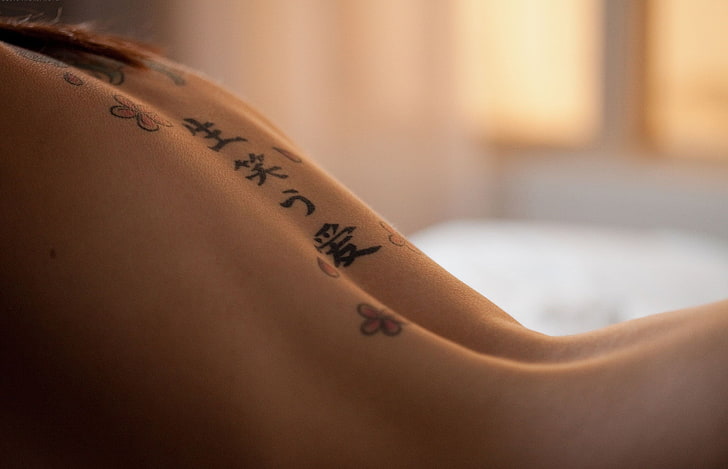Kanji script back tattoo, macro, close-up, hayden winters, text, HD wallpaper